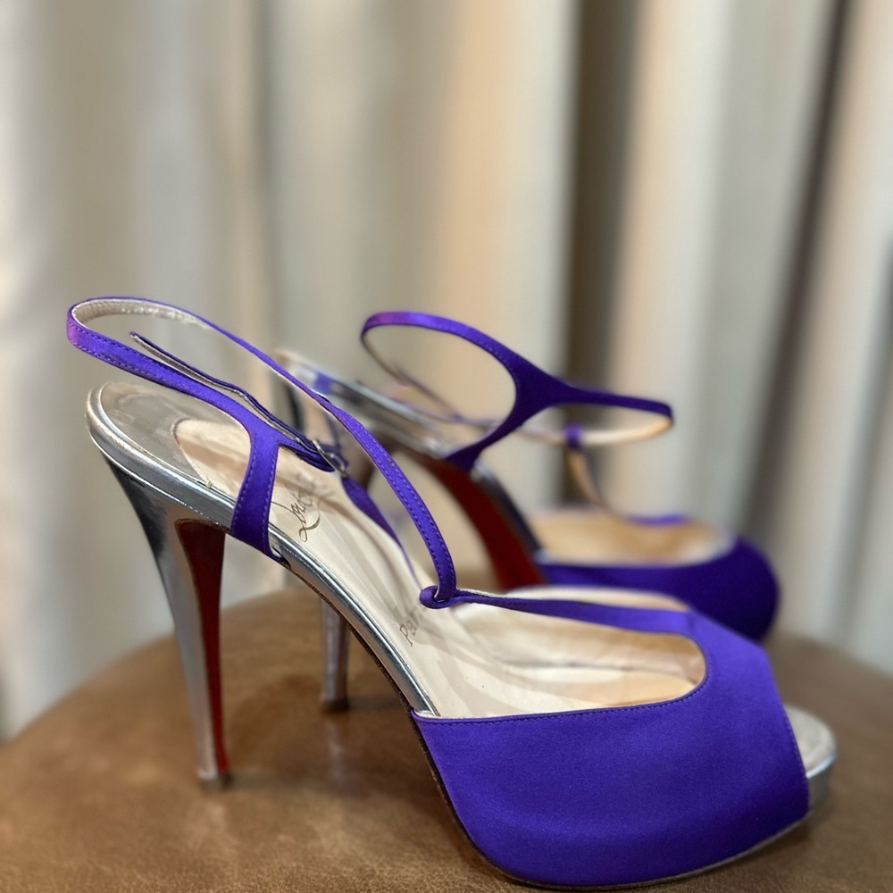 Christian Louboutin Satin Purple Peep-Toe Women's Shoes size 40 (9-9.5) - Picture 3 of 9